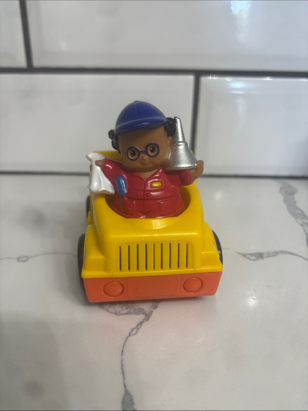Little People Tow Truck and Mechanic 2006
